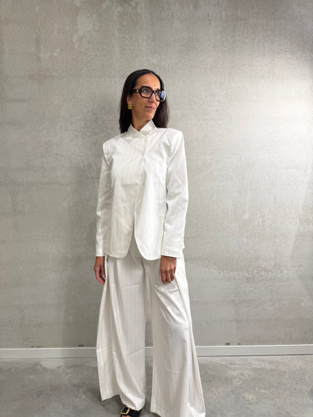 Iconic stripe blazer | white