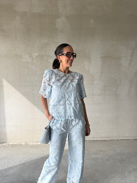 Meggan Blouse | Blue